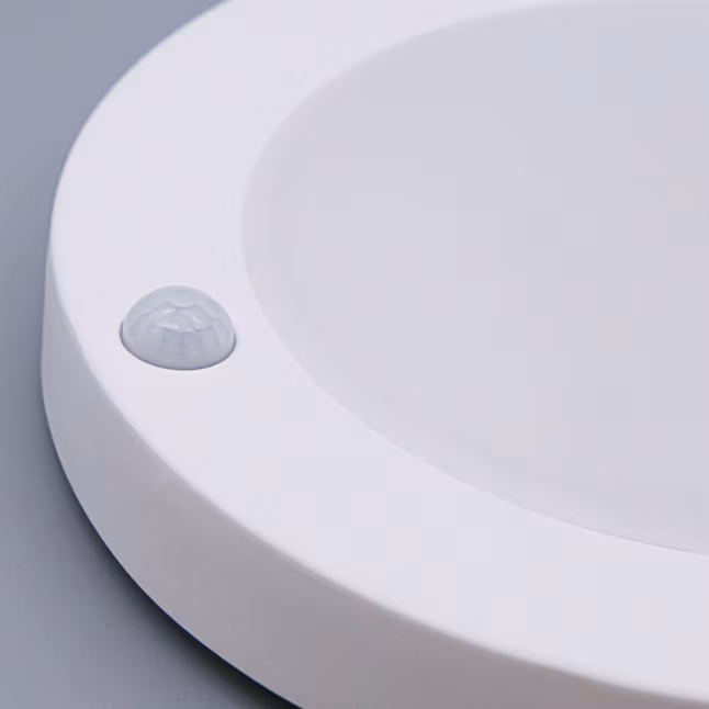 Ceiling Light 1 -Light 6.18-in White Integrated LED Flush Mount Light with Motion Sensor