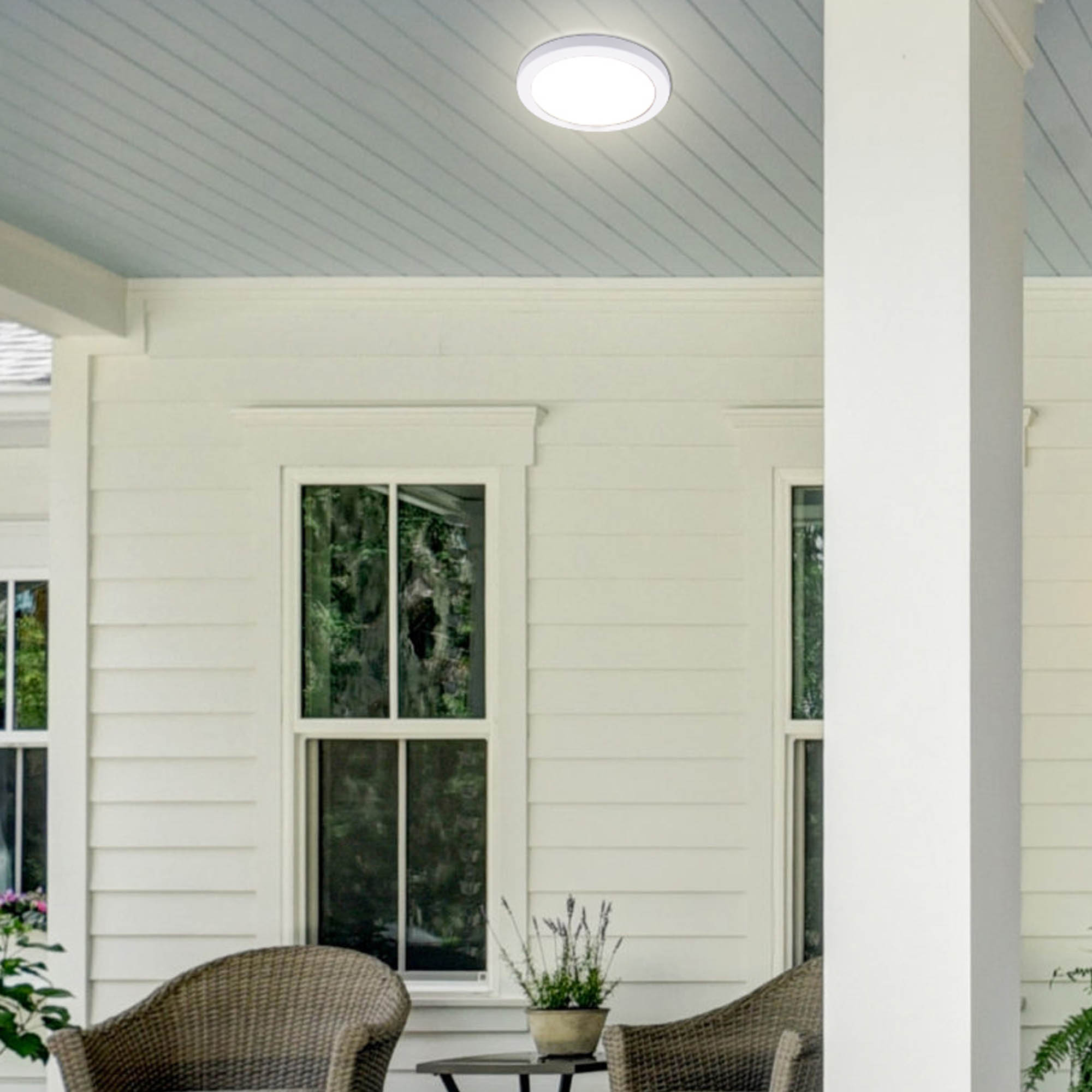 SFM050509D-803WH - Flush Mount Light 1 -Light 5.25-in White Integrated LED Flush Mount Light